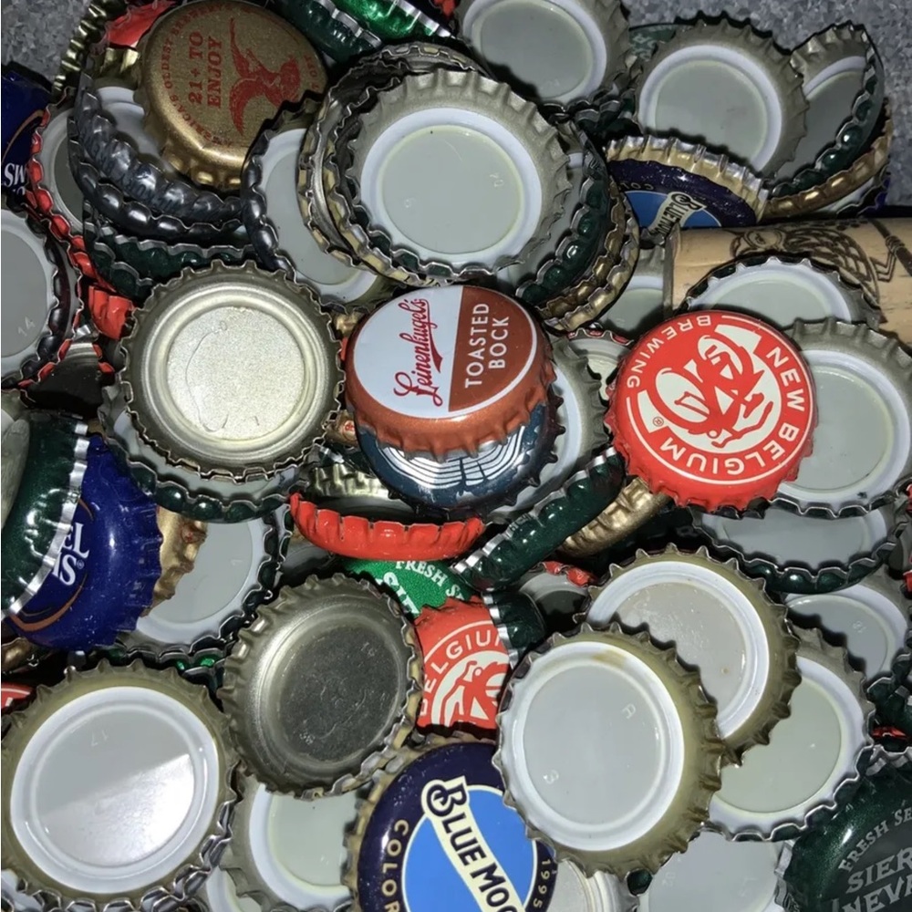 200 Beer Bottle Caps Mixed Lot Recycle Upcycle Craft Projects